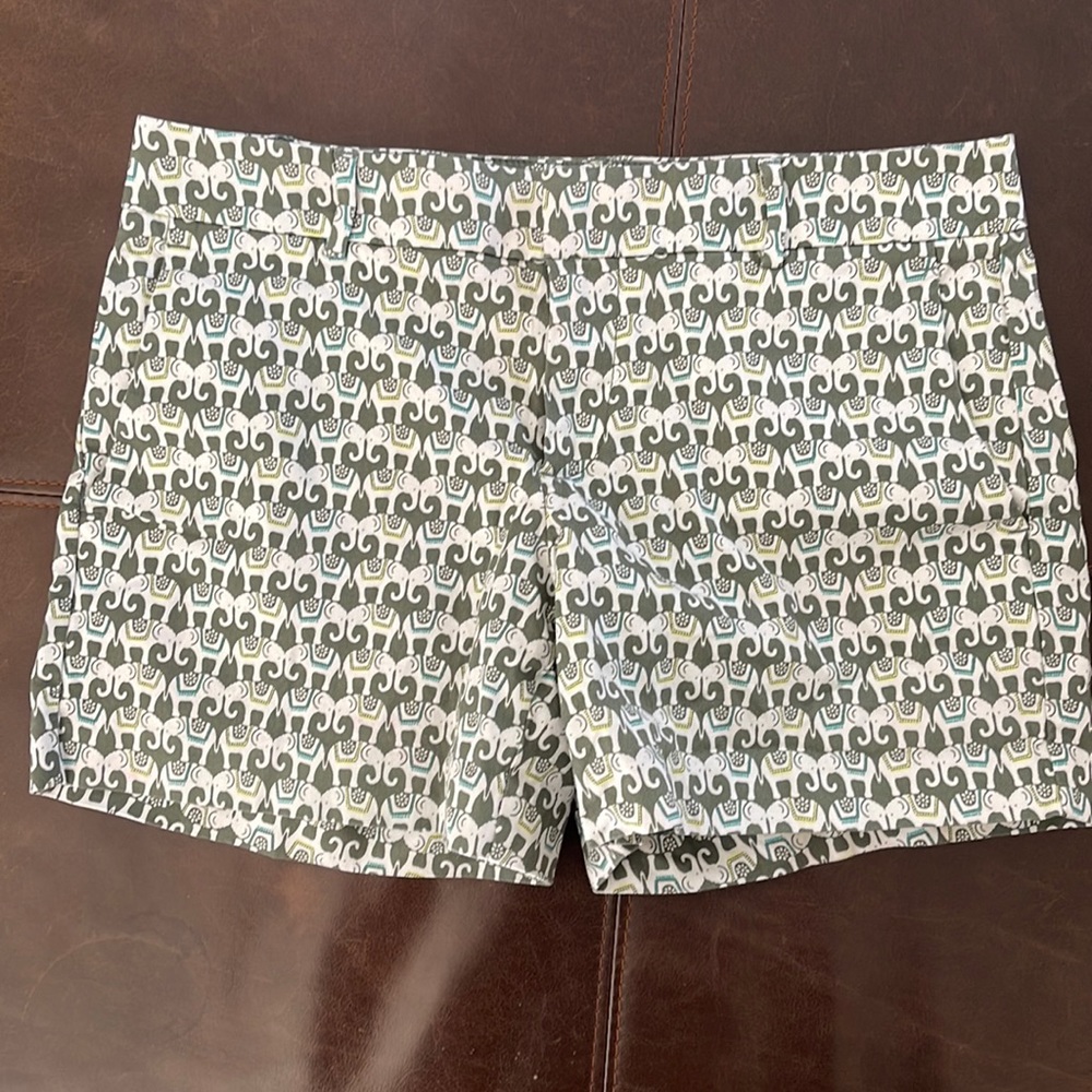 Banana Republic size 4 shorts